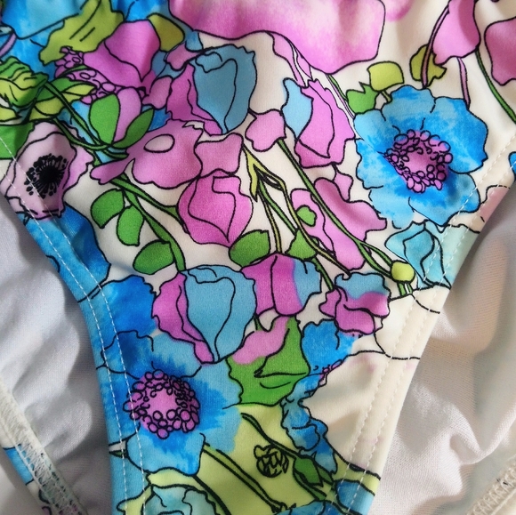 Billabong Swimwear Bottom Size Small - Picture 4 of 6